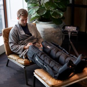 Compression therapy hos One Thirty Labs