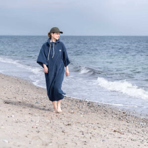 Assorteret badeponcho Skagen med logo på ryggen - XS